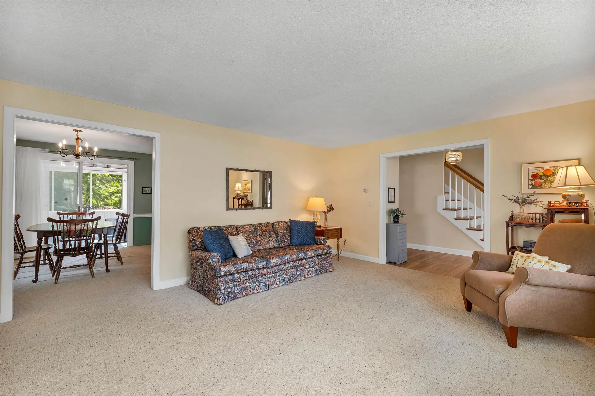 17 Longwood Drive Hampton NH 03842
