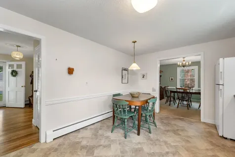 17 Longwood Drive Hampton NH 03842