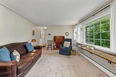 17 Longwood Drive Hampton NH 03842