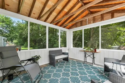 17 Longwood Drive Hampton NH 03842