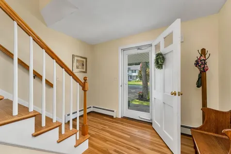 17 Longwood Drive Hampton NH 03842