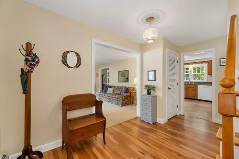 17 Longwood Drive Hampton NH 03842