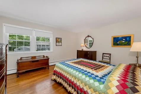 17 Longwood Drive Hampton NH 03842