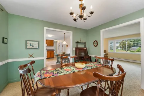 17 Longwood Drive Hampton NH 03842