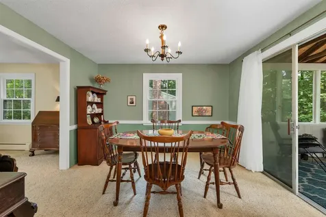 17 Longwood Drive Hampton NH 03842