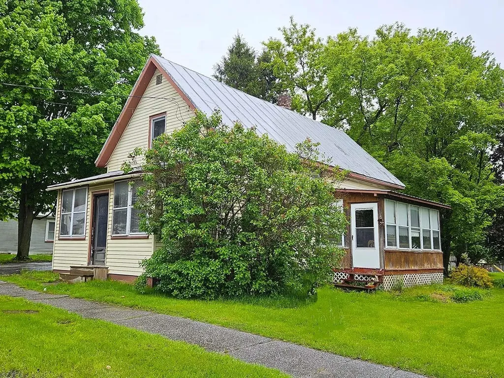 326 Pleasant Street Enosburg VT 05450