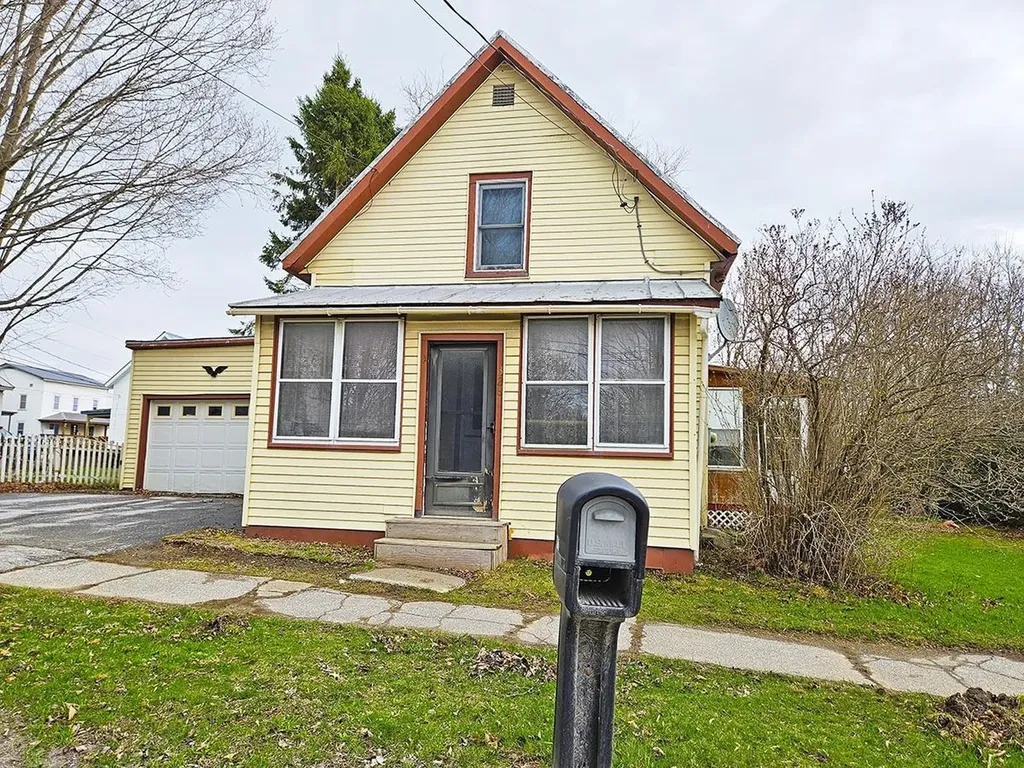 326 Pleasant Street Enosburg VT 05450