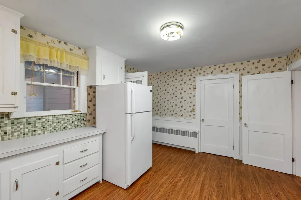 210 Salmon Street Manchester NH 03104