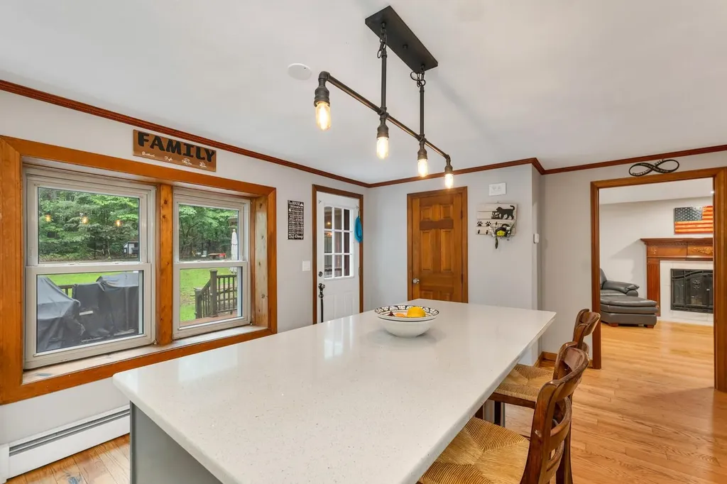 60 Buttrick Road Hampstead NH 03841