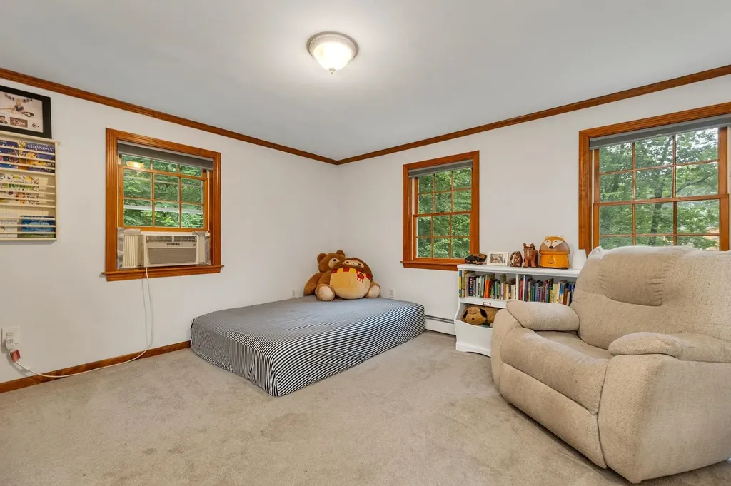 60 Buttrick Road Hampstead NH 03841