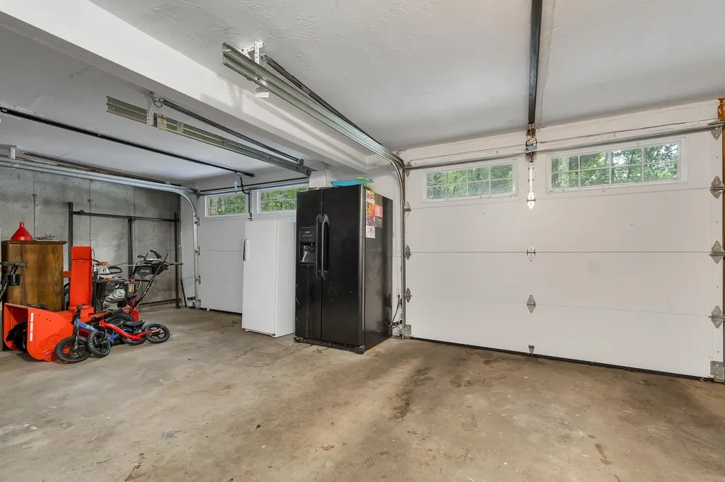 60 Buttrick Road Hampstead NH 03841