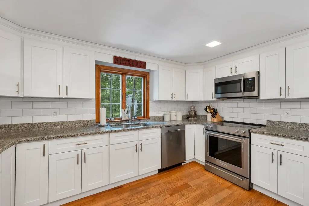 60 Buttrick Road Hampstead NH 03841