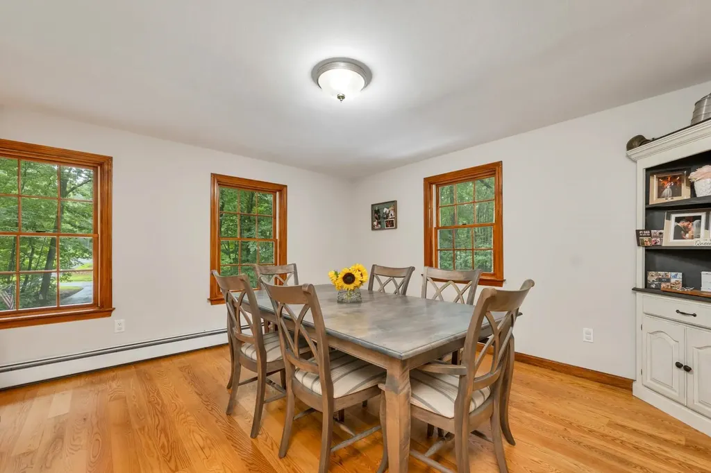 60 Buttrick Road Hampstead NH 03841