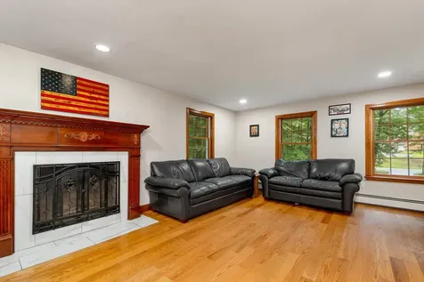 60 Buttrick Road Hampstead NH 03841