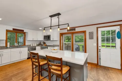 60 Buttrick Road Hampstead NH 03841