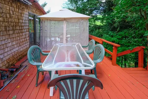 5 Scott Terrace Plymouth VT 05056