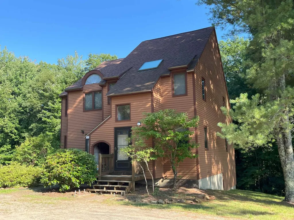 69 Richardson Trail Campton NH 03223