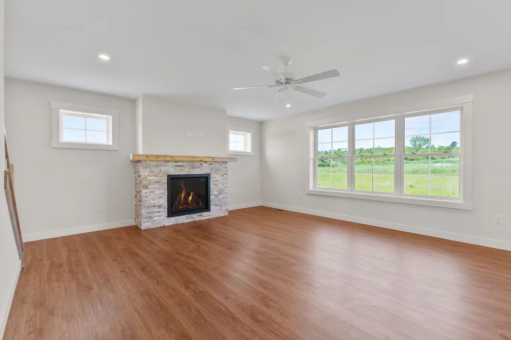 378 Commodore Drive Vergennes VT 05491