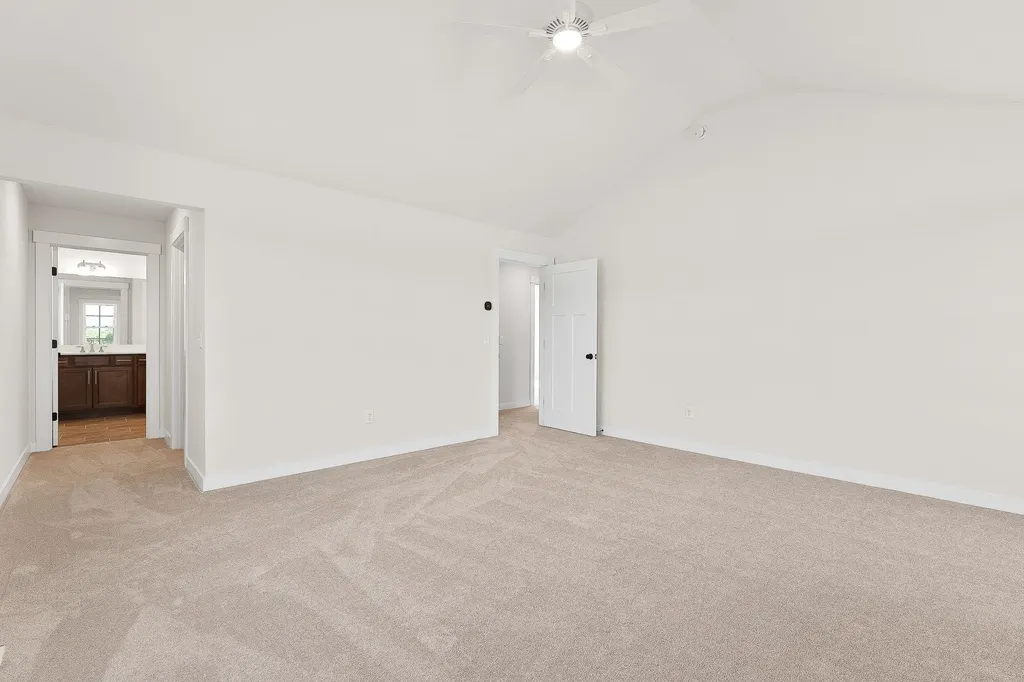 378 Commodore Drive Vergennes VT 05491