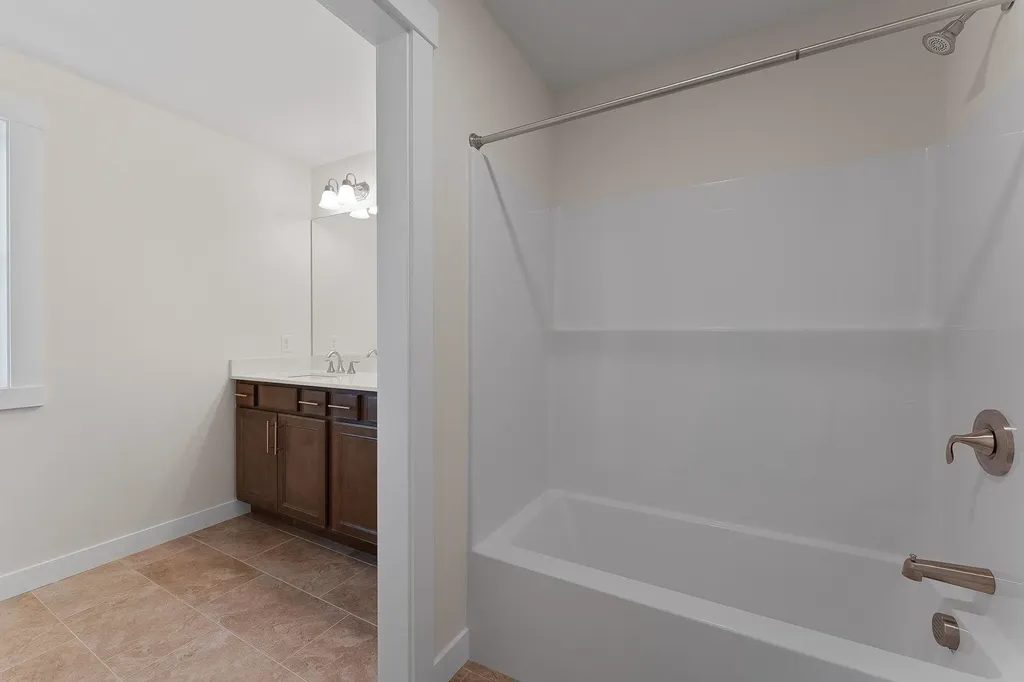 378 Commodore Drive Vergennes VT 05491