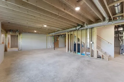 378 Commodore Drive Vergennes VT 05491