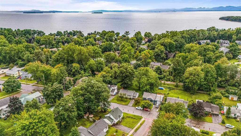 229 Woodlawn Road Burlington VT 05408