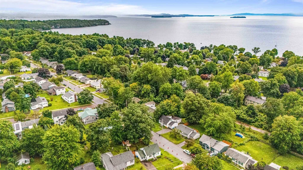 229 Woodlawn Road Burlington VT 05408