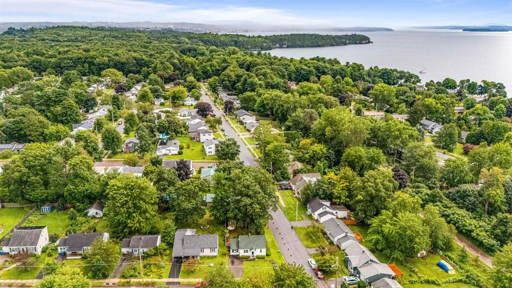 229 Woodlawn Road Burlington VT 05408