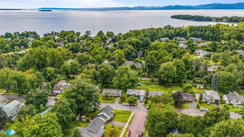 229 Woodlawn Road Burlington VT 05408