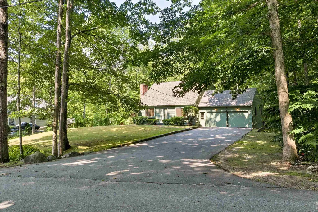 22 Lang Pond Road Wolfeboro NH 03894