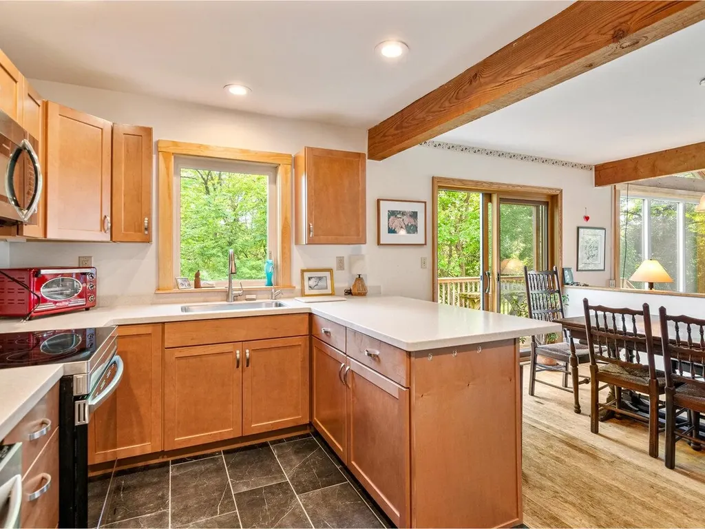 6765 Spear Street Charlotte VT 05445