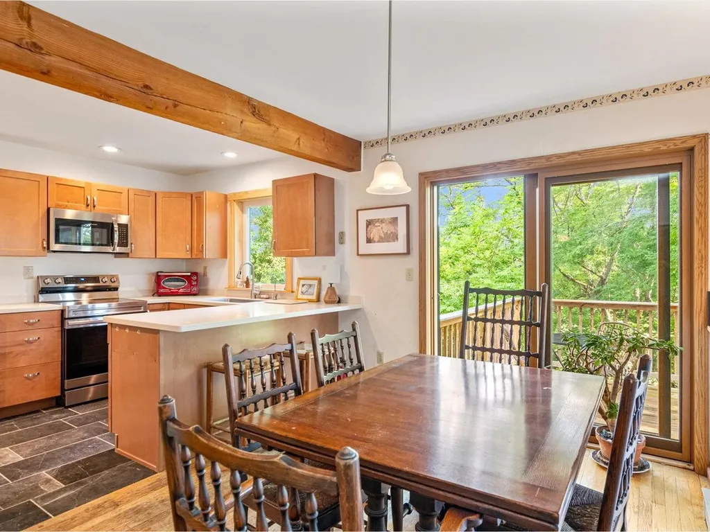 6765 Spear Street Charlotte VT 05445