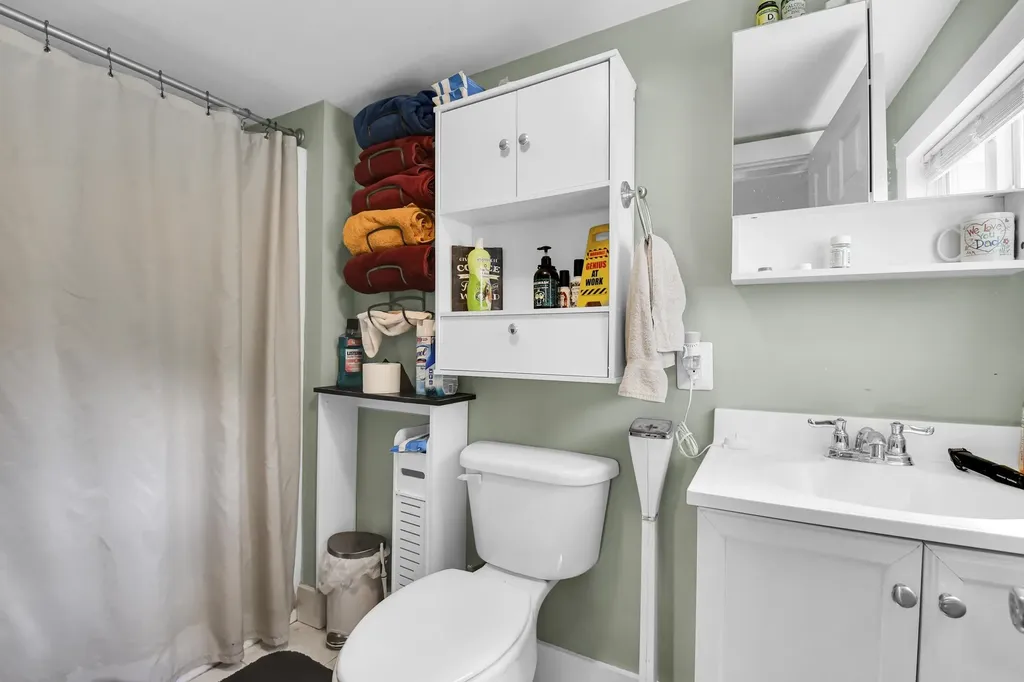 562 W Main Street Tilton NH 03276