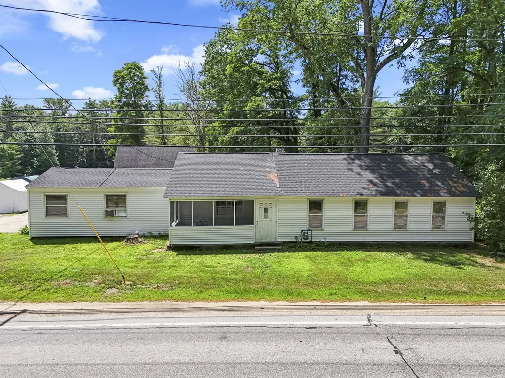 562 W Main Street Tilton NH 03276