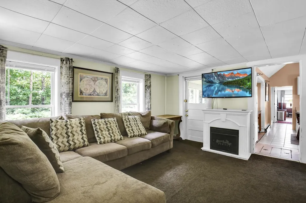 562 W Main Street Tilton NH 03276