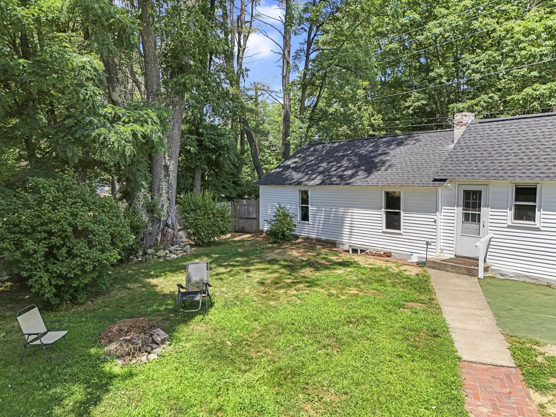 562 W Main Street Tilton NH 03276