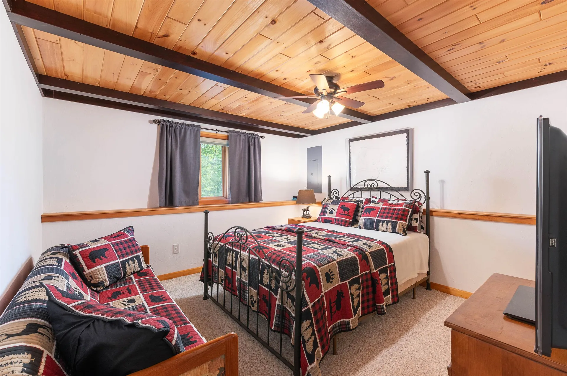 99 Mittenwald Strasse Bartlett NH 03838