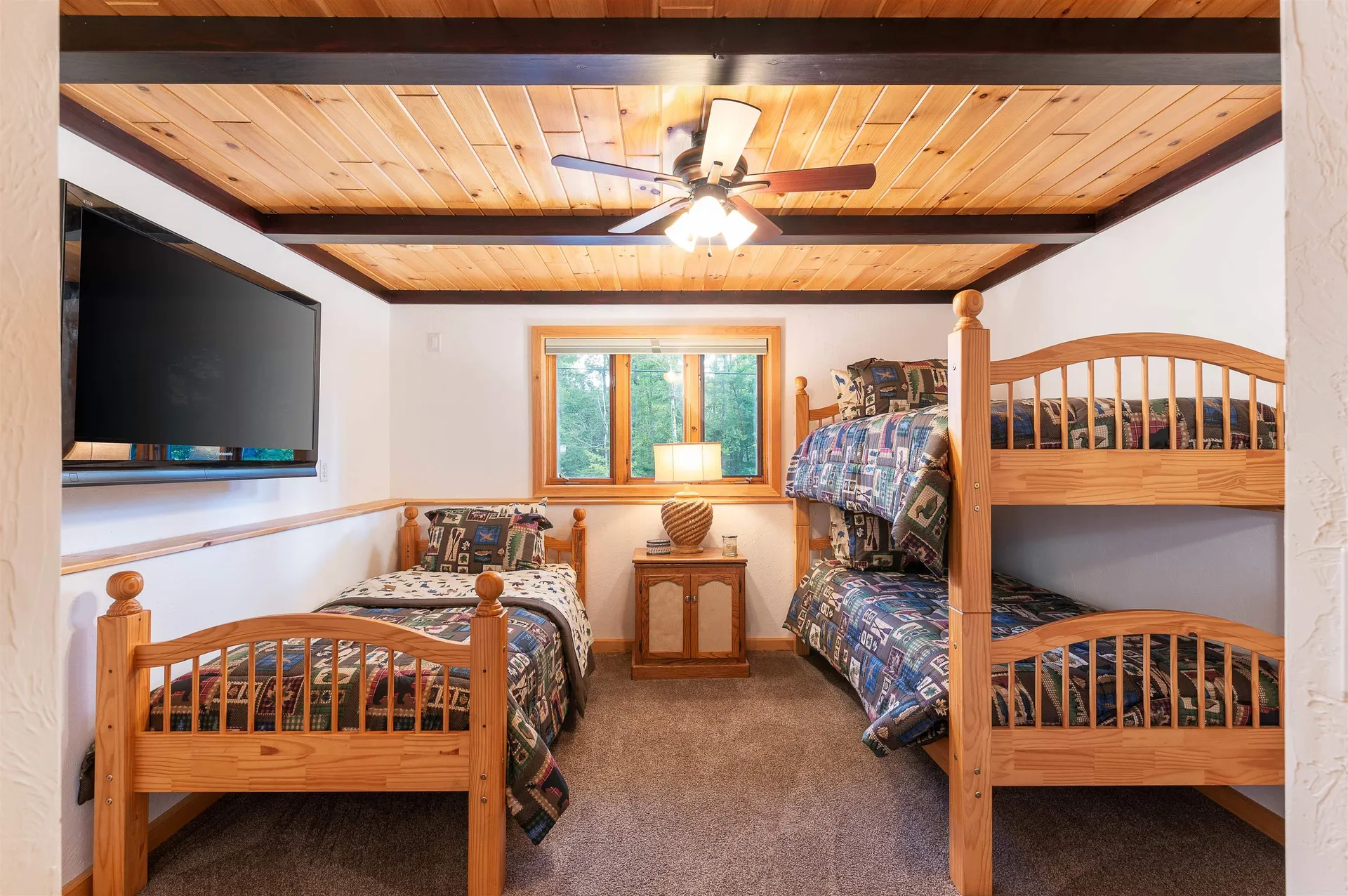 99 Mittenwald Strasse Bartlett NH 03838