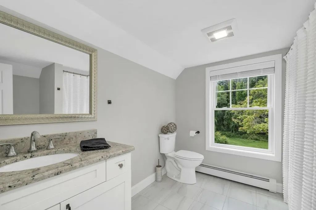 11 Goodrich Road Wolfeboro NH 03894