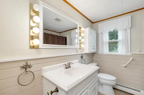 13 Lucas Street Wolfeboro NH 03894
