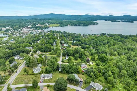 13 Lucas Street Wolfeboro NH 03894