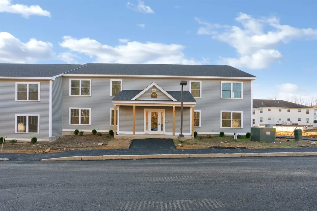 5 Miami Way Rochester NH 03867