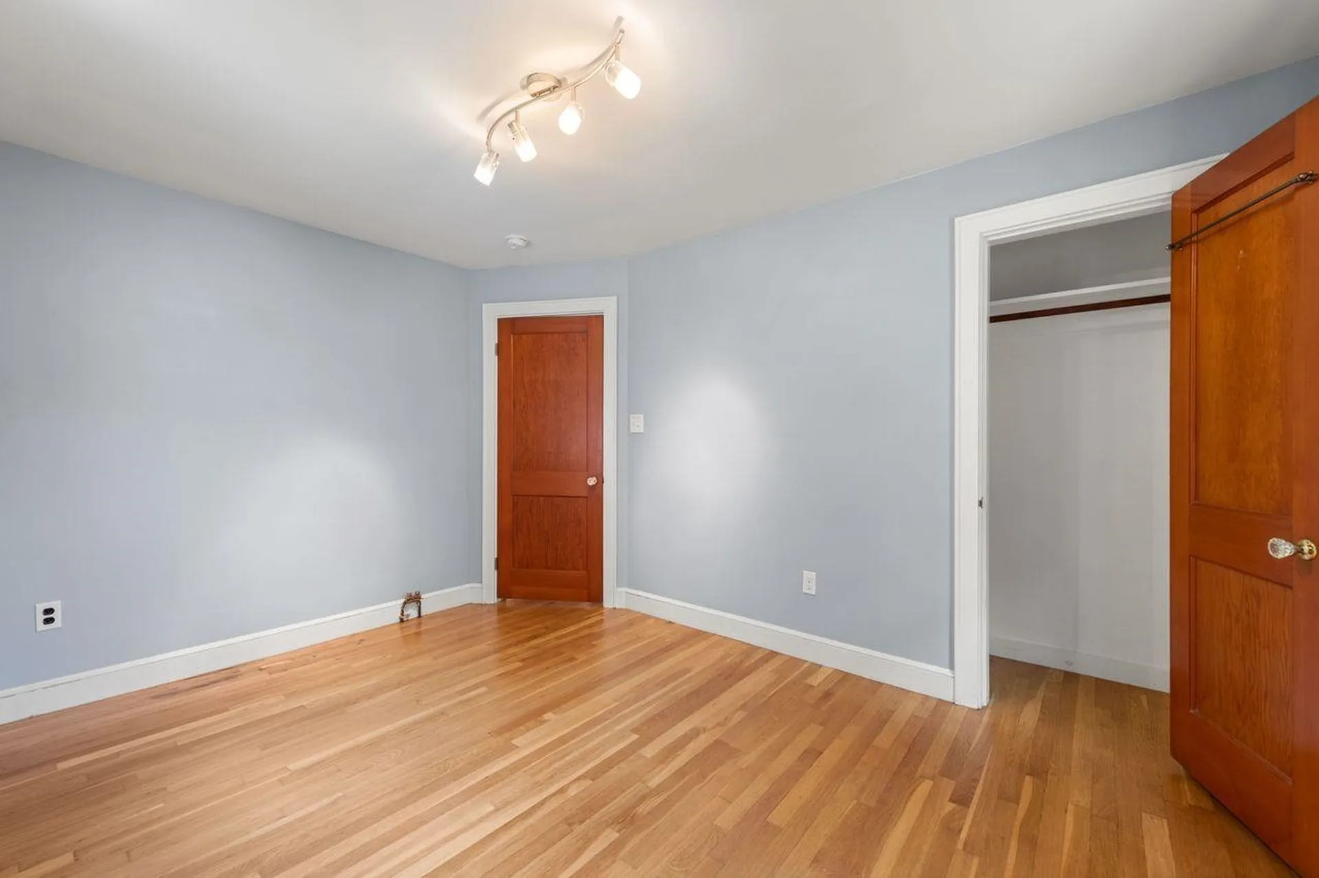 10 Crescent Avenue Dover NH 03820
