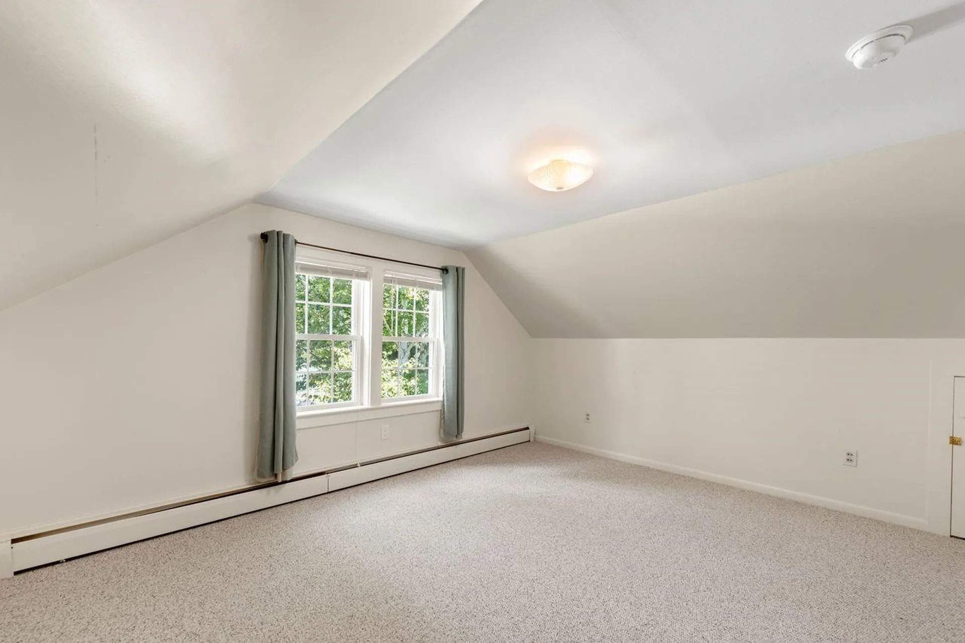 10 Crescent Avenue Dover NH 03820