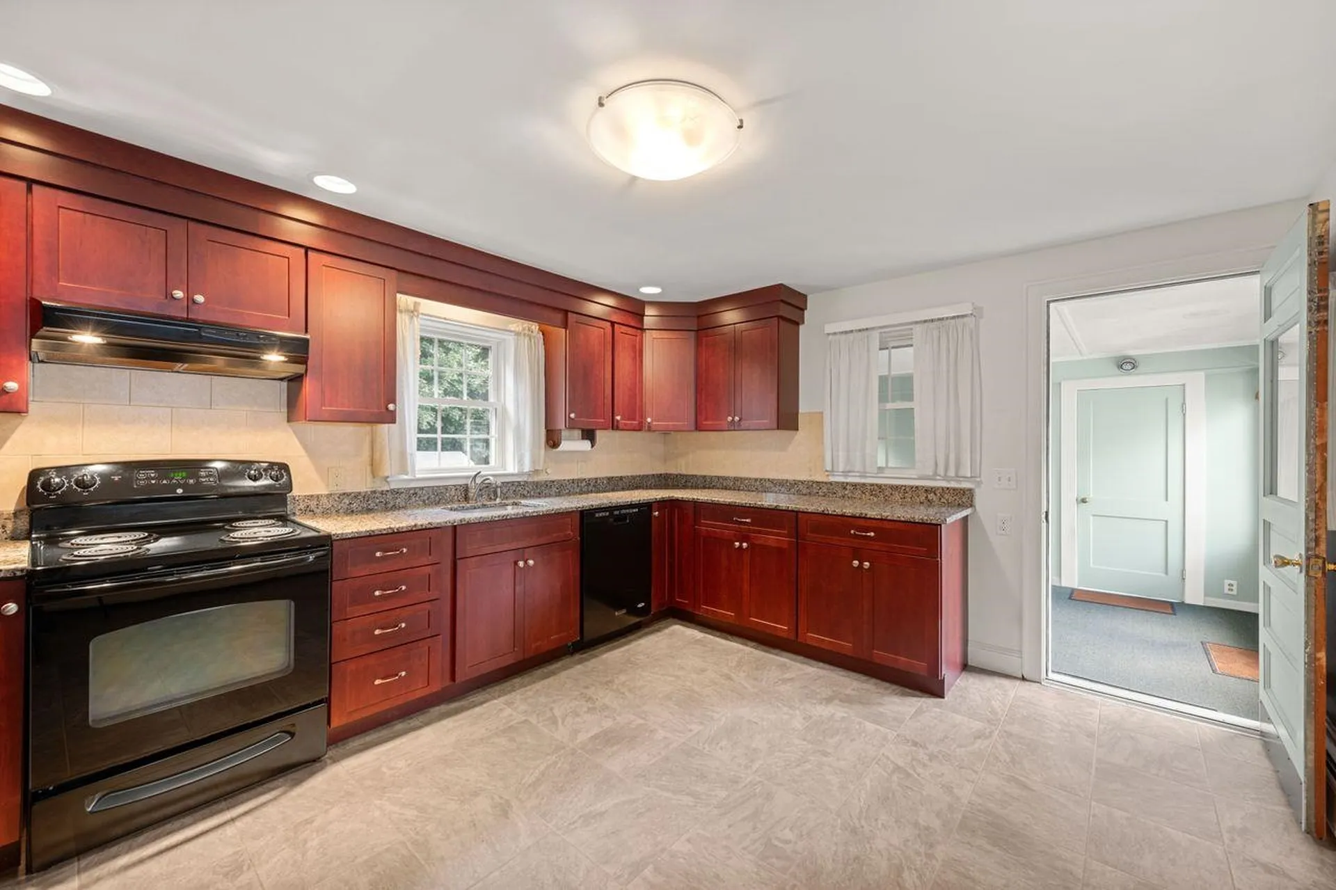 10 Crescent Avenue Dover NH 03820