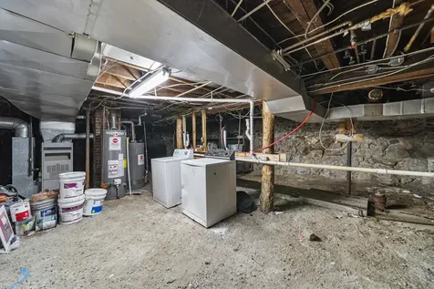 412 Harvard Street Manchester NH 03103-6080