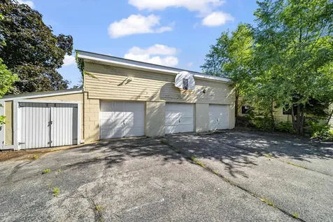 412 Harvard Street Manchester NH 03103-6080