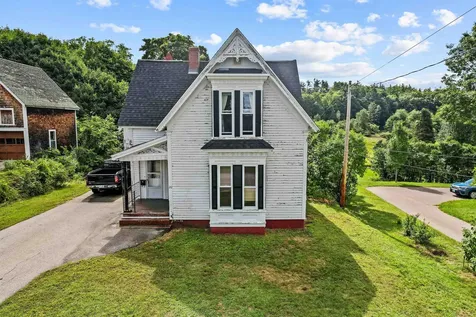20 Blake Street Pittsfield NH 03263