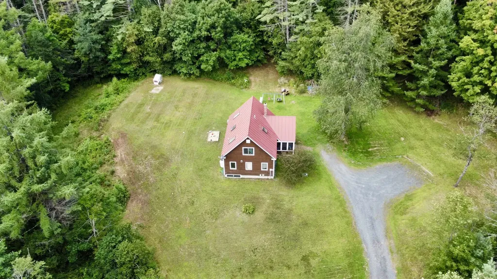 179 High Street Plainfield NH 03781