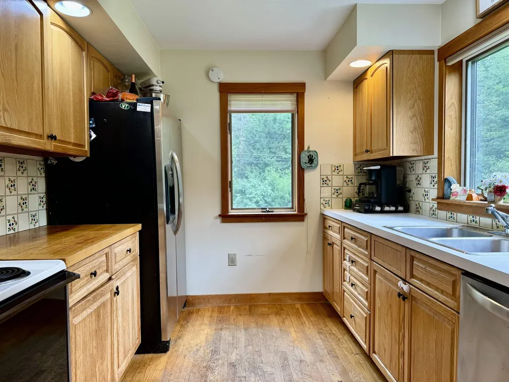 179 High Street Plainfield NH 03781